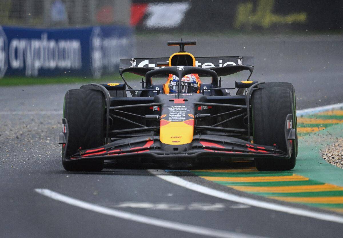 开云体育APP下载-关于迈凯伦翻盘红牛二队，拉塞尔点燃赛场的信息