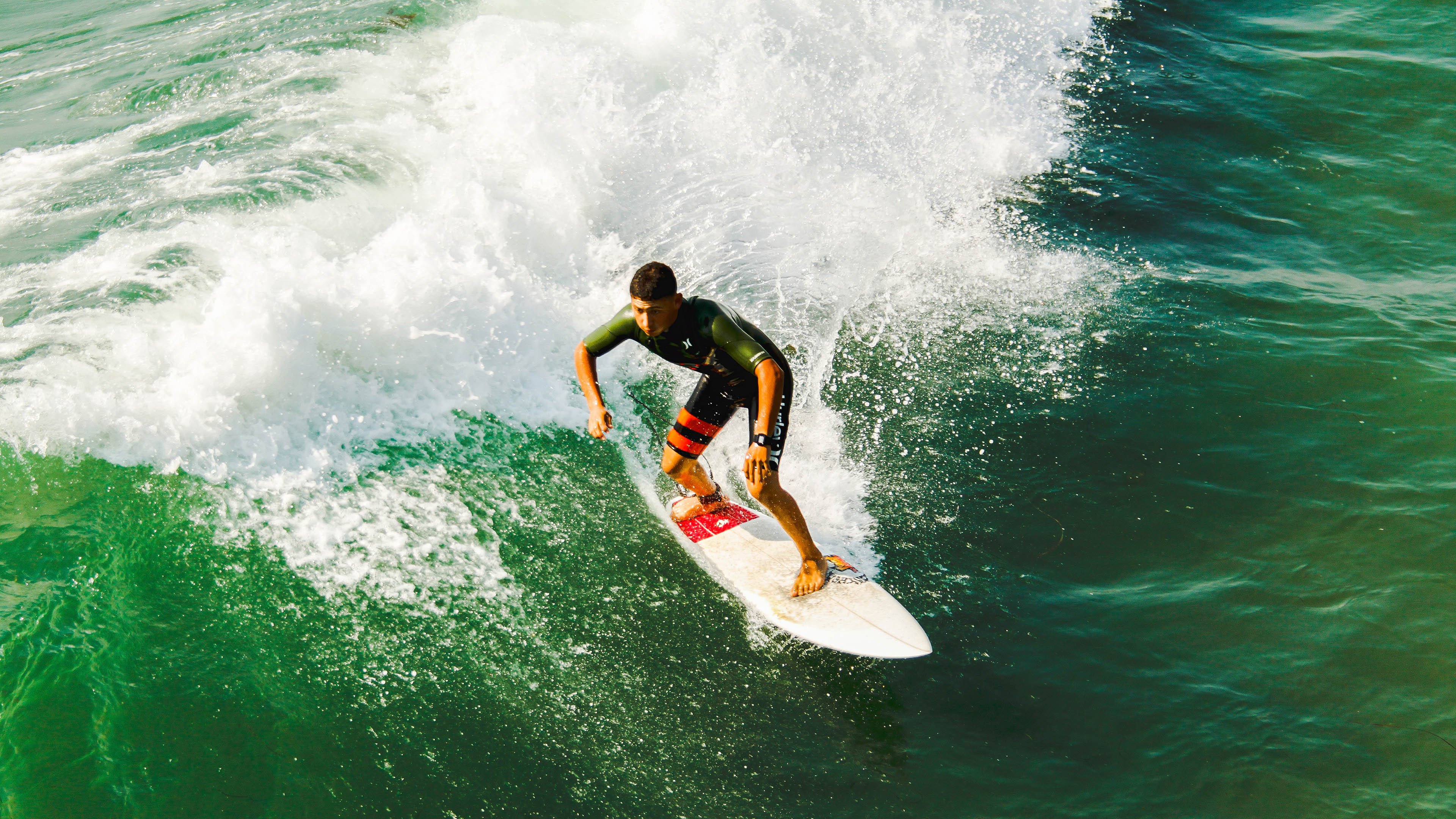 平行世界的碰撞,北京队如何打穿活塞,布克缘何成为关键先生