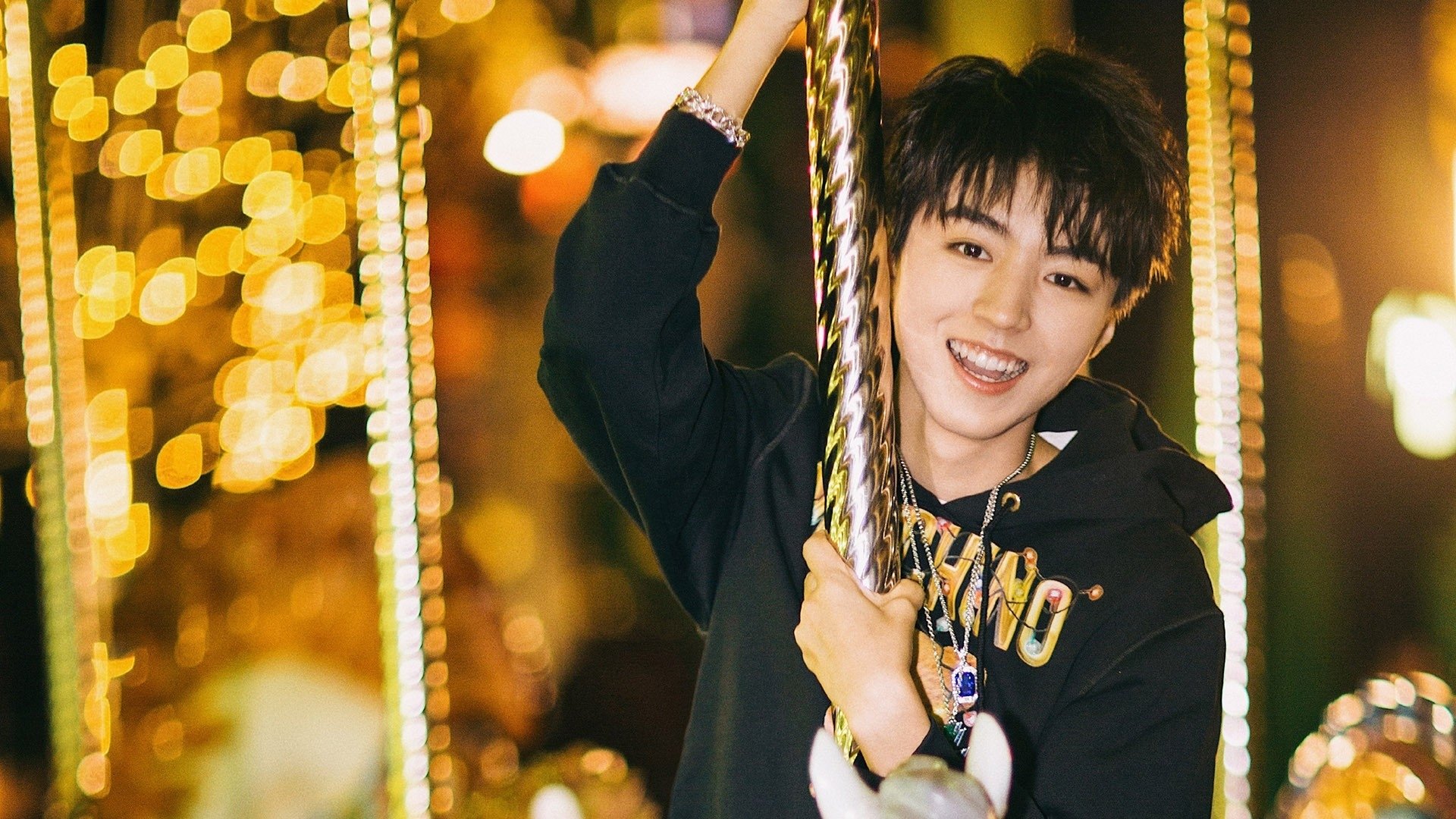 开云体育APP下载-防守秘钥，苏亚雷斯的非典型锁链与巴拉圭基因如何铸就那不勒斯霸业