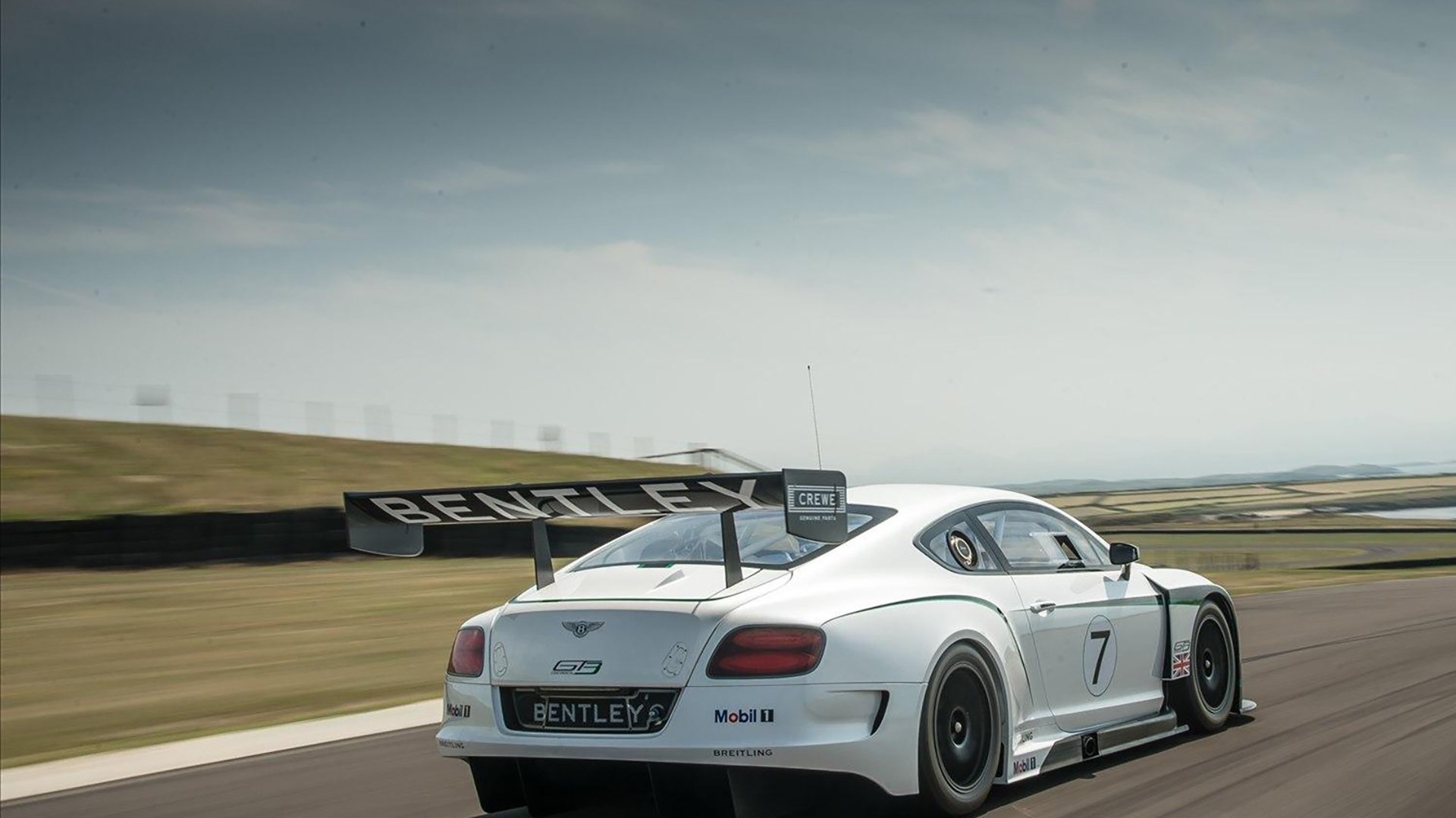 唯一性|当里昂淘汰拜仁,解读恩佐如何在欧冠淘汰赛完全接管比赛